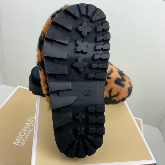 Michael Kors Girls Janis Kamryn Chunky Platform Slides Sandals Faux Fur NEW - Picture 9 of 9